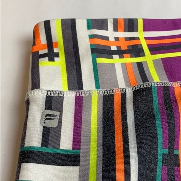 Fabletics Mid-Rise Powerhold® Crop Pant Leggings M - Picture 6 of 10